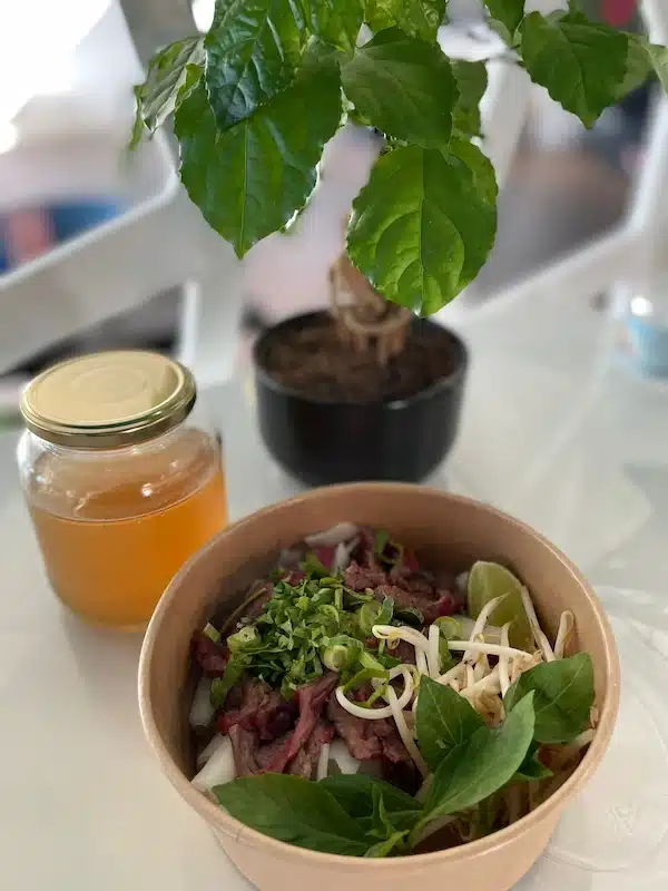 Plat Pho Bo avec du boeuf